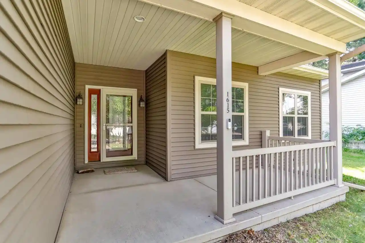 2nd image of 1615 Gemini Pl Pl, Wausau, WI 54401 | MLS# 22602972