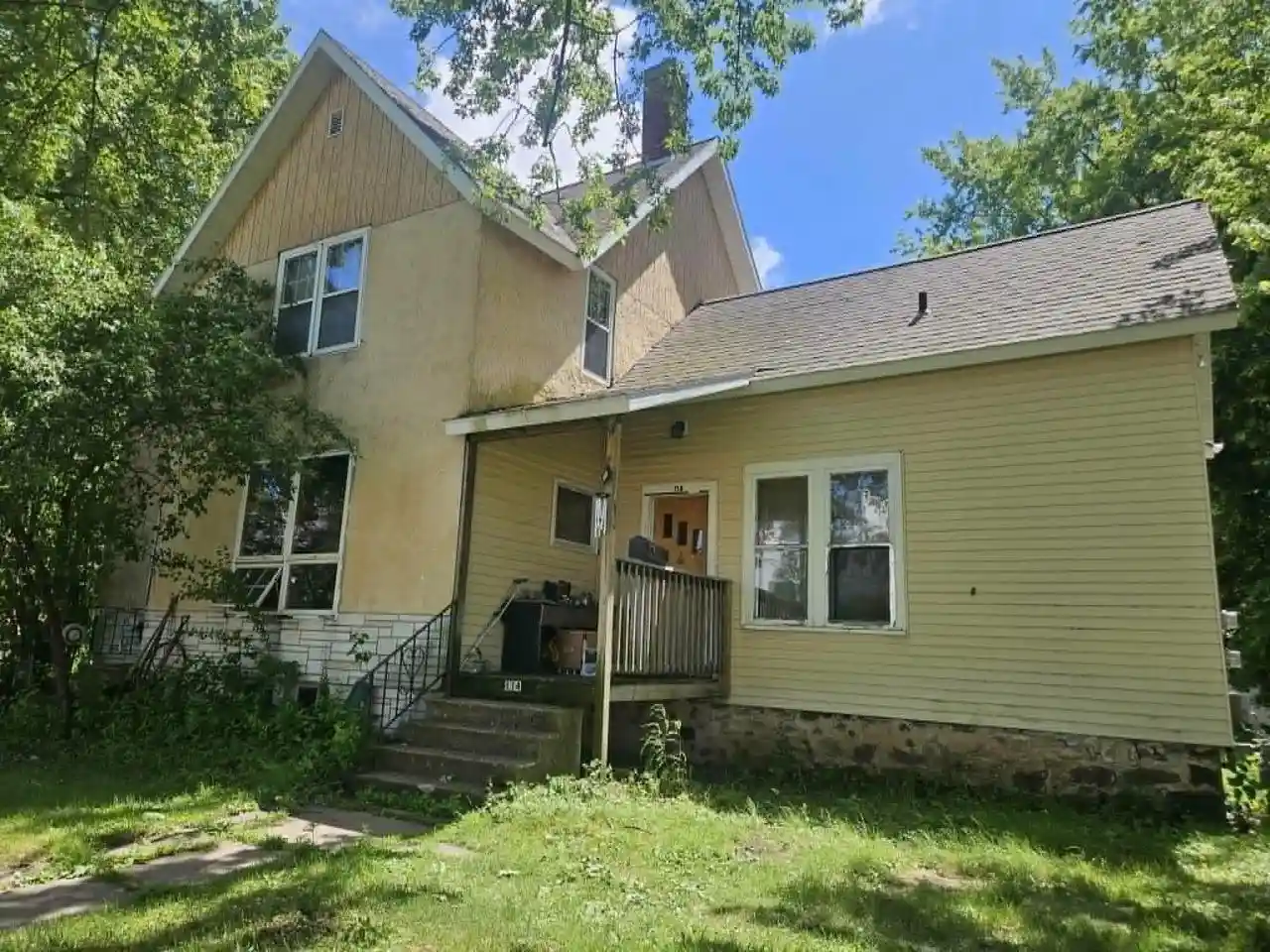 Homes for sale in Marshfield, WI | 114 E 9th Street Street, Marshfield, WI 54449 | MLS# 22602974