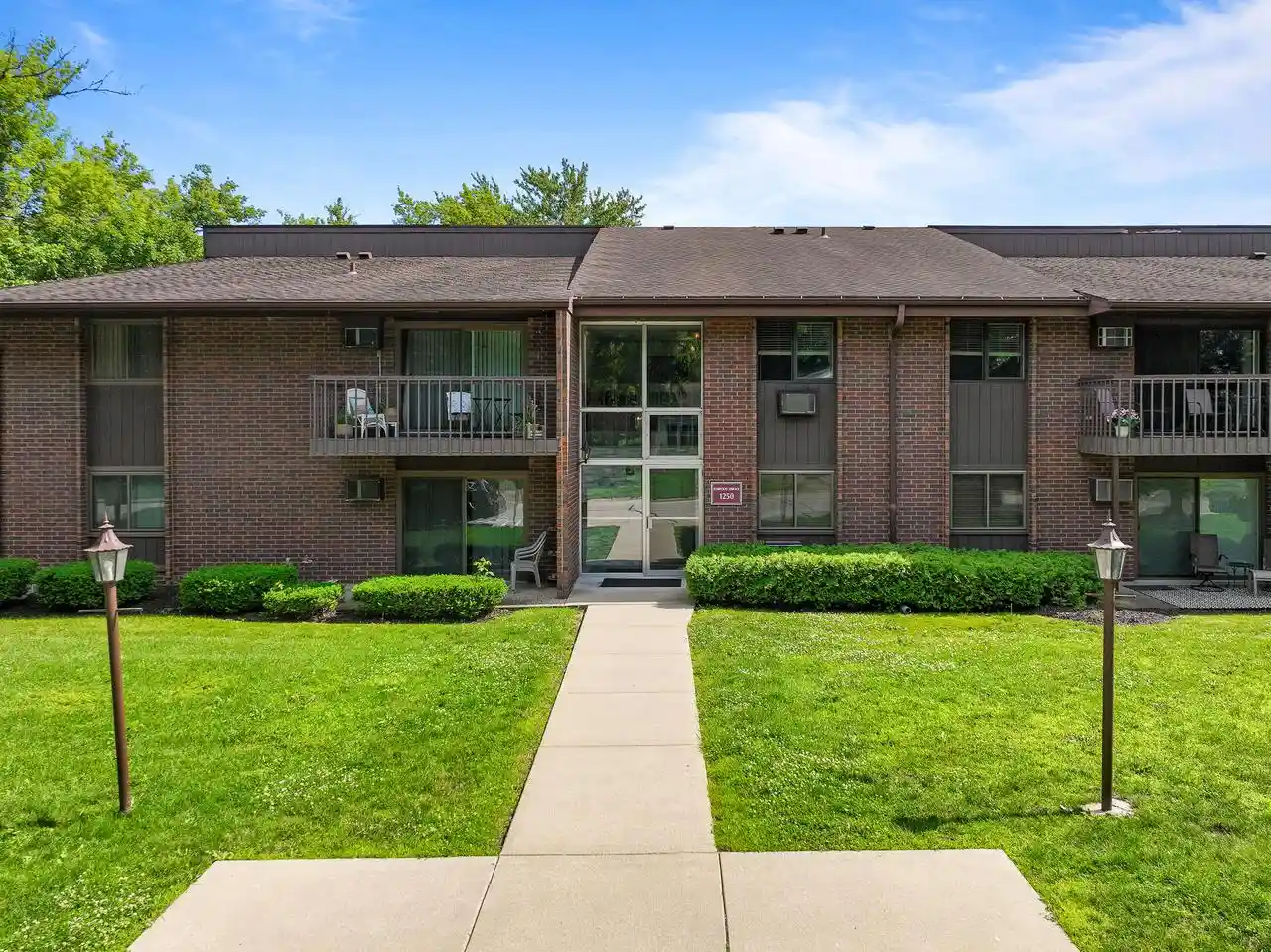 Homes for sale in Lake Geneva, WI | 1250 Wisconsin Street Street #209B, Lake Geneva, WI 53147 | MLS# 1969473
