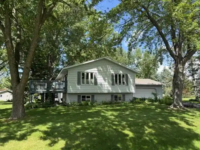 image of 406 Evergreen Avenue Avenue, Marshfield, WI 54449 | MLS# 22602978