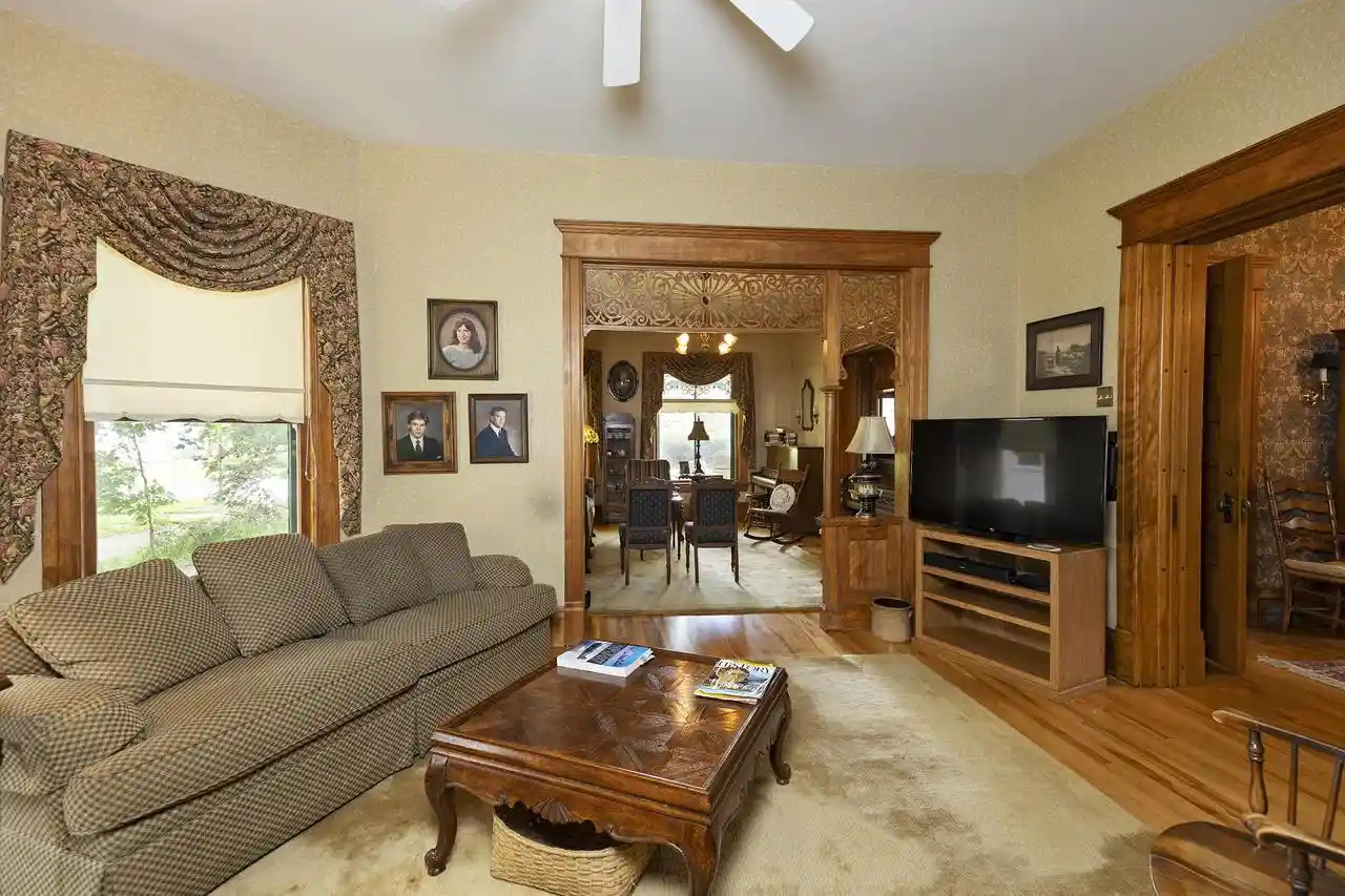 5th image of 622 W Main Street Street, Whitewater, WI 53190 | MLS# 1969491