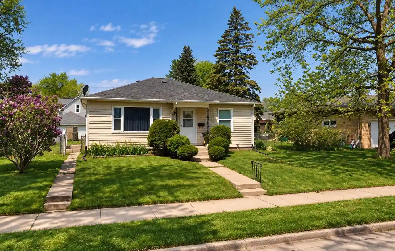 Photo 1 of Single family home for sale at 3438 9th Avenue Avenue, Racine, WI 53402 | MLS# 1969498 | Listing updated on 2026-09-14