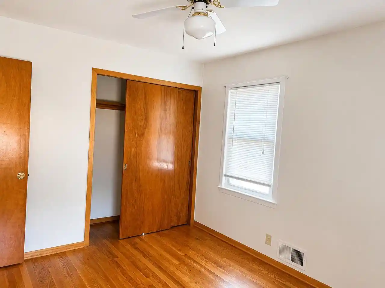 Photo 3 of Single family home for sale at 3438 9Th Avenue Avenue, Racine, WI 53402 | MLS# 1969498 | Listing updated on 2026-09-14