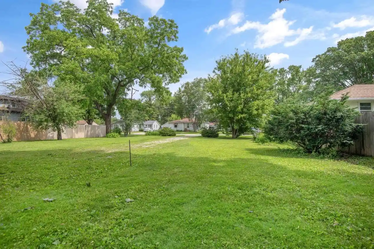 Photo 3 of Land for sale at 1063 Langlade Avenue Avenue, Green Bay, WI 54304 | MLS# 50328269 | Listing updated on 2026-06-29