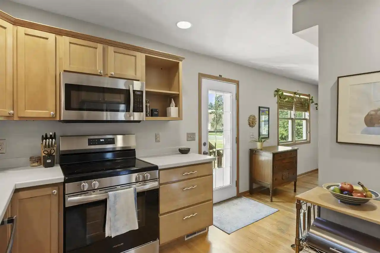 4th image of 4712 Rothman Pl Pl, Monona, WI 53716 | MLS# 2026964