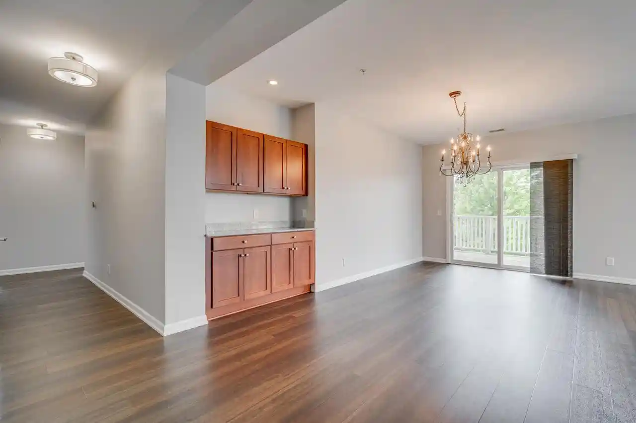 4th image of 209 54th St St, Kenosha, WI 53140
