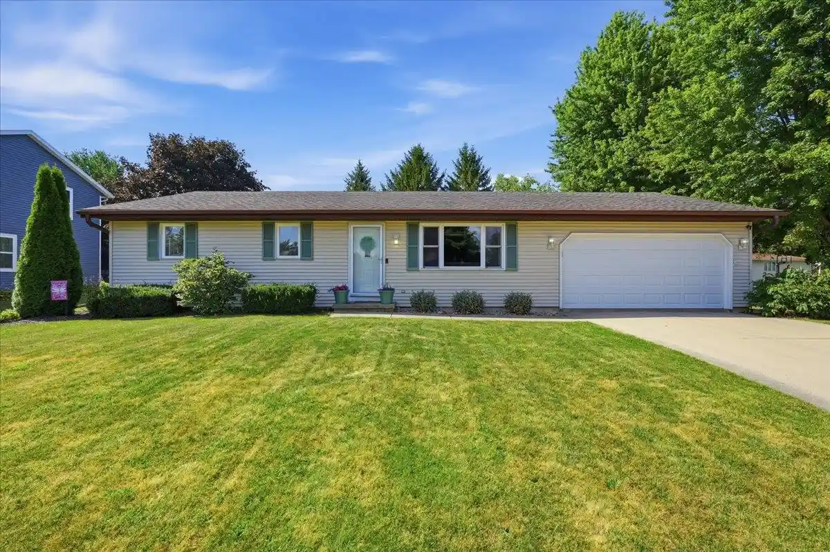 5th image of 941 Foxfield Road Road, Oregon, WI 53575 | MLS# 2026980