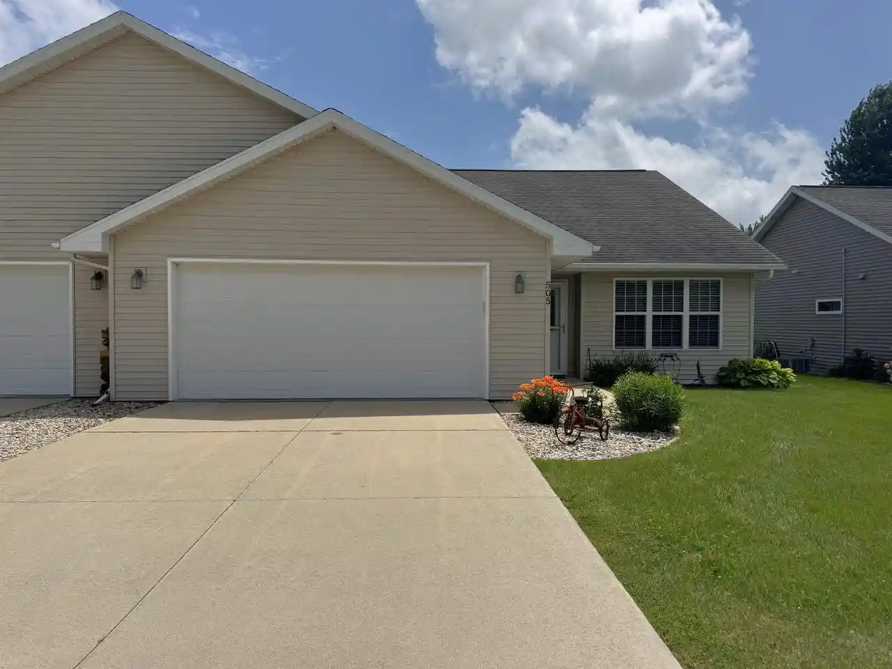 1st image of 505 3rd Avenue Avenue #3, Monroe, WI 53566 | MLS# 2026982