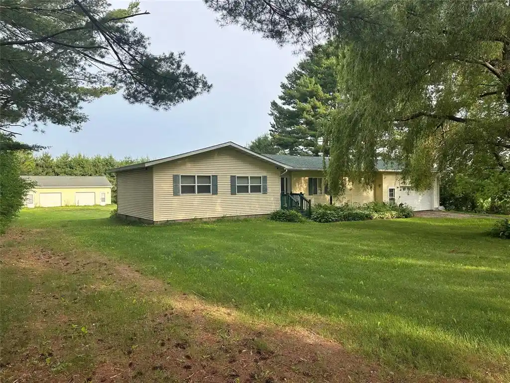 Homes for sale in Fairchild, WI | S15876 Townline Road Road, Fairchild, WI 54741 | MLS# 1602711