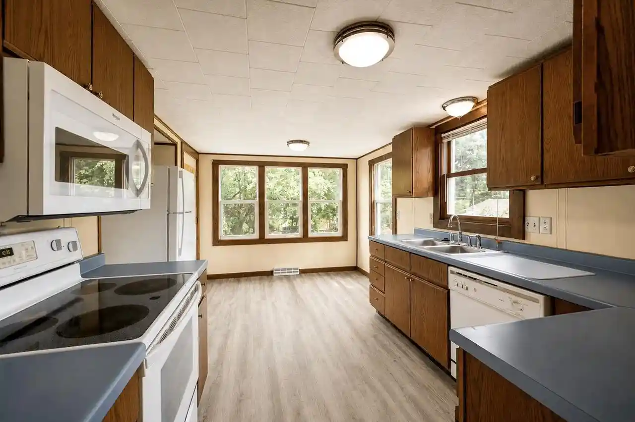 21st image of 114 Seminole Dr Dr, Edgerton, WI 53534 | MLS# 2026994