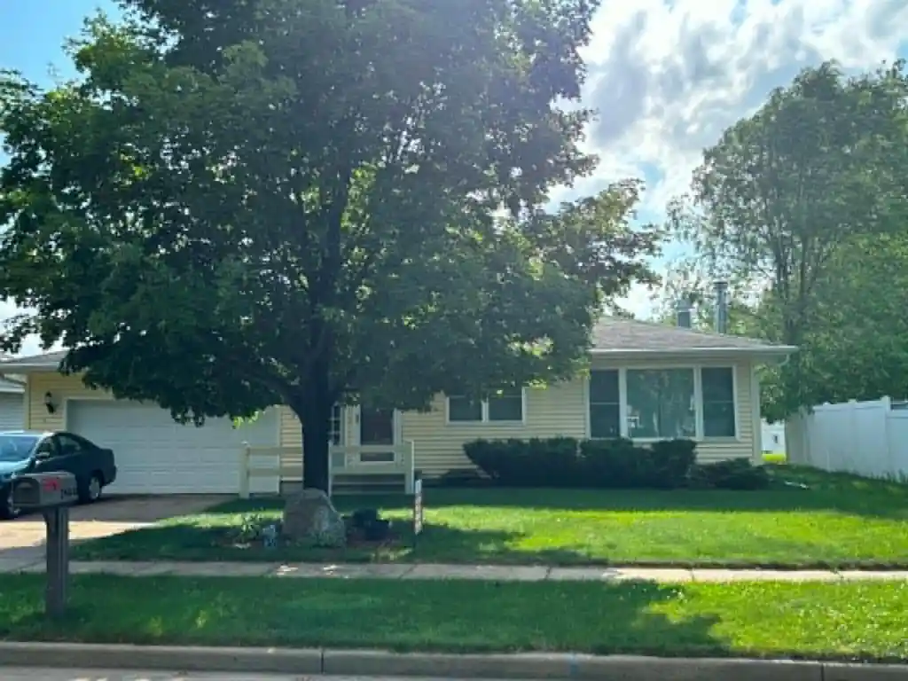 Photo 1 of Single family home for sale at 2944 Saturn Avenue Avenue, Eau Claire, WI 54703 | MLS# 1602759 | Listing updated on 2026-09-17