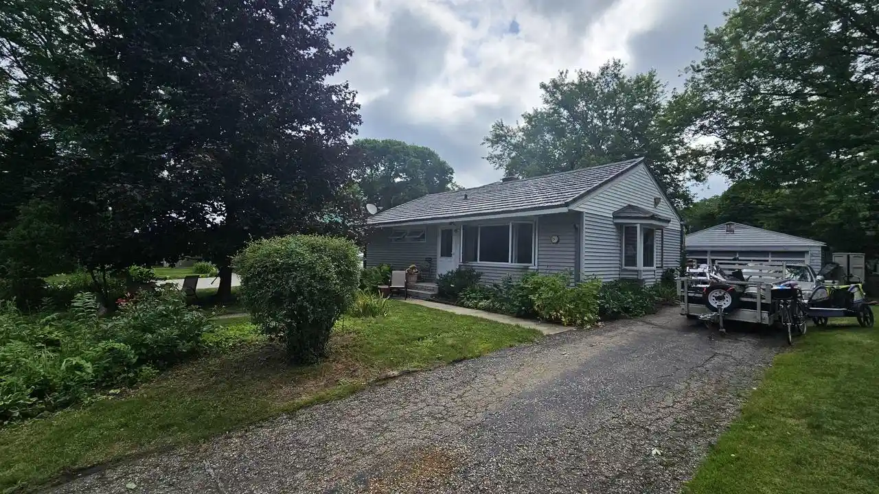 Photo 3 of Single family home for sale at 1309 Dale Avenue Avenue, Madison, WI 53705 | MLS# 2026995 | Listing updated on 2026-09-09