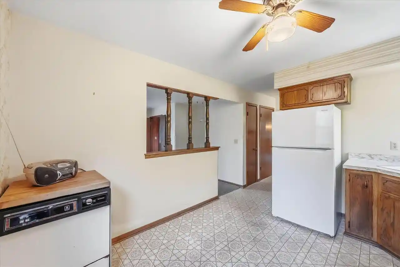 Homes for sale in Cedarburg, WI | 3552 Lusan Dr Dr, Cedarburg, WI 53012 | MLS# 1969572