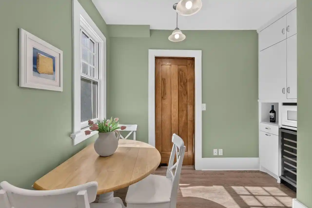 3rd image of 2734 N Farwell Avenue Avenue, Milwaukee, WI 53211 | MLS# 1969574