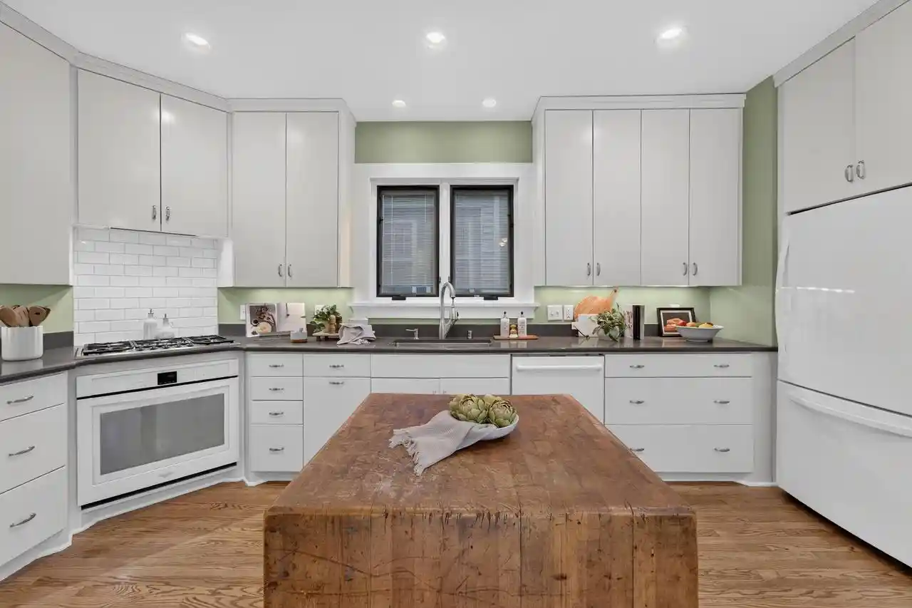 4th image of 2734 N Farwell Avenue Avenue, Milwaukee, WI 53211 | MLS# 1969574