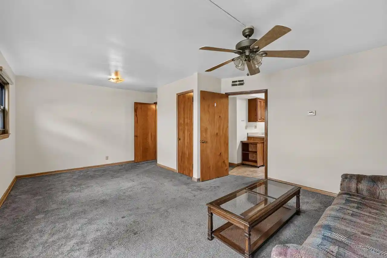 Photo 3 of Sale Pending at 4031 W Morgan Avenue Avenue Avenue, Milwaukee, WI 53221 | MLS# 1969606 | Listing updated on 2026-07-02