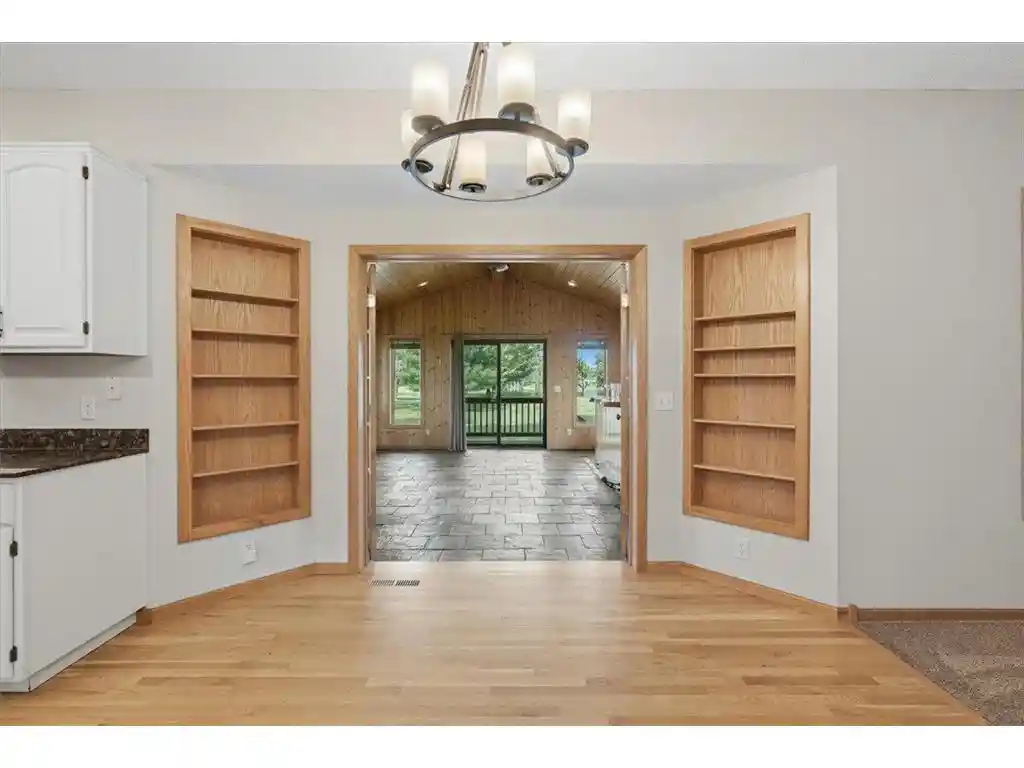 5th image of 964 Fraser Lane Lane, Hudson, WI 54016 | MLS# 7099308