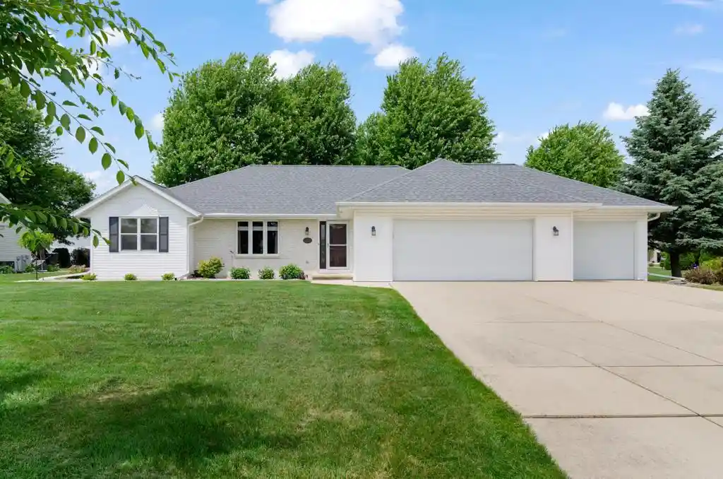 1st image of 1280 Swan Ridge Trail Trail, De Pere, WI 54115 | MLS# 50328327