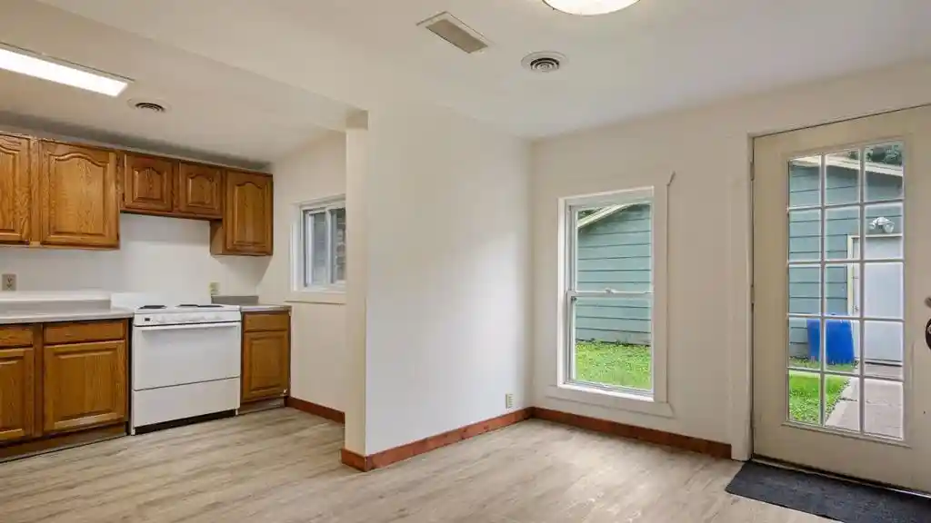 Homes for sale in Chippewa Falls, WI | 509 Grove Street Street, Chippewa Falls, WI 54729 | Houzeo