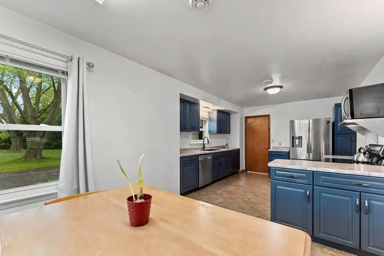 2nd image of 1636 Lost Dauphin Road Road, De Pere, WI 54115 | MLS# 50328347