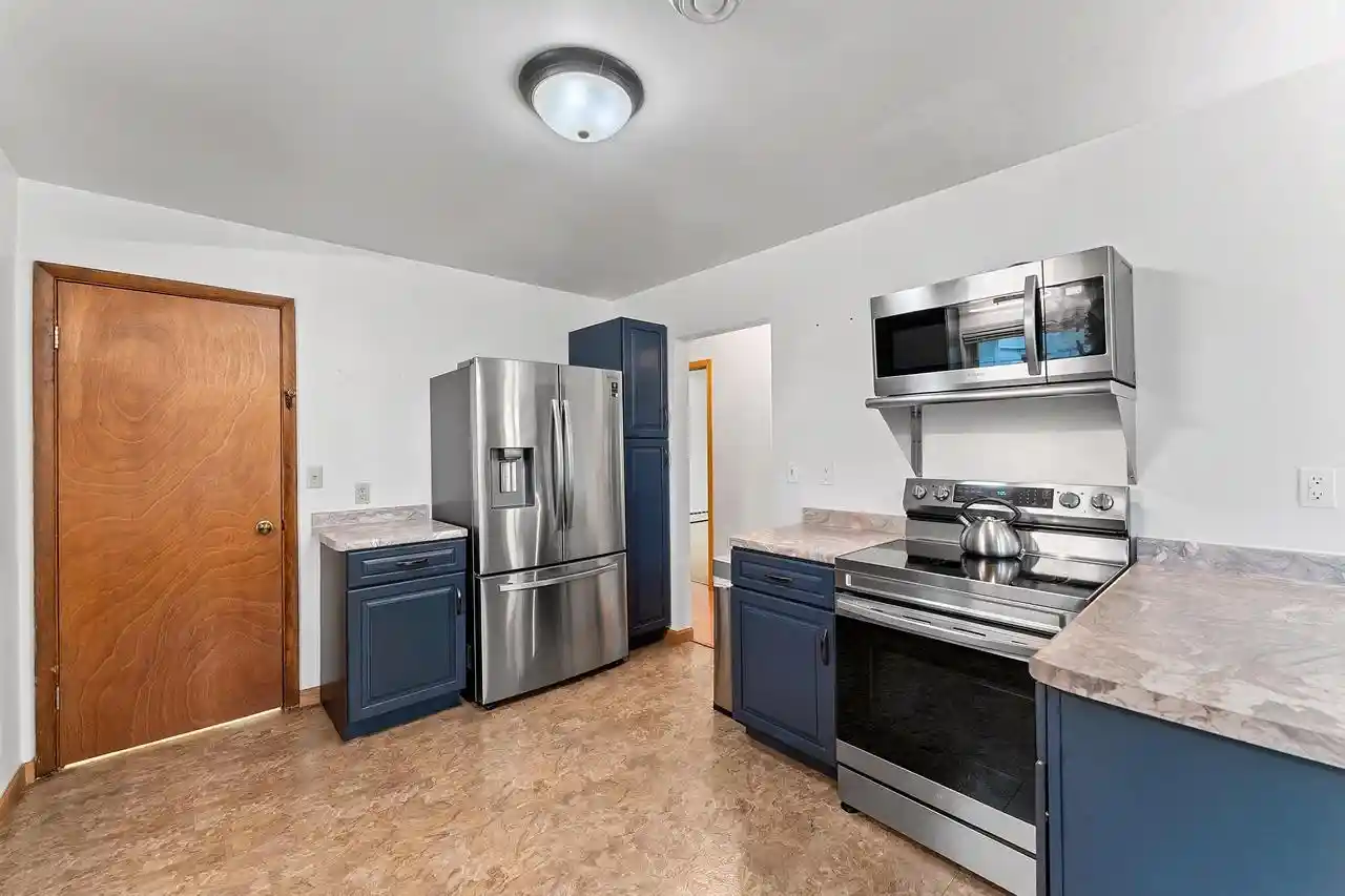 47th image of 1636 Lost Dauphin Road Road, De Pere, WI 54115 | MLS# 50328347