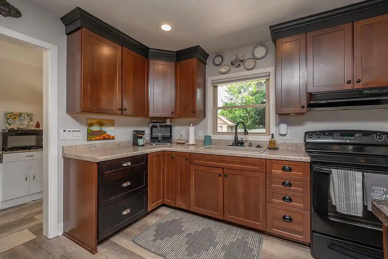 Homes for sale in New Berlin, WI | 1618 S Wildwood Dr Dr, New Berlin, WI 53151 | MLS# 1969644