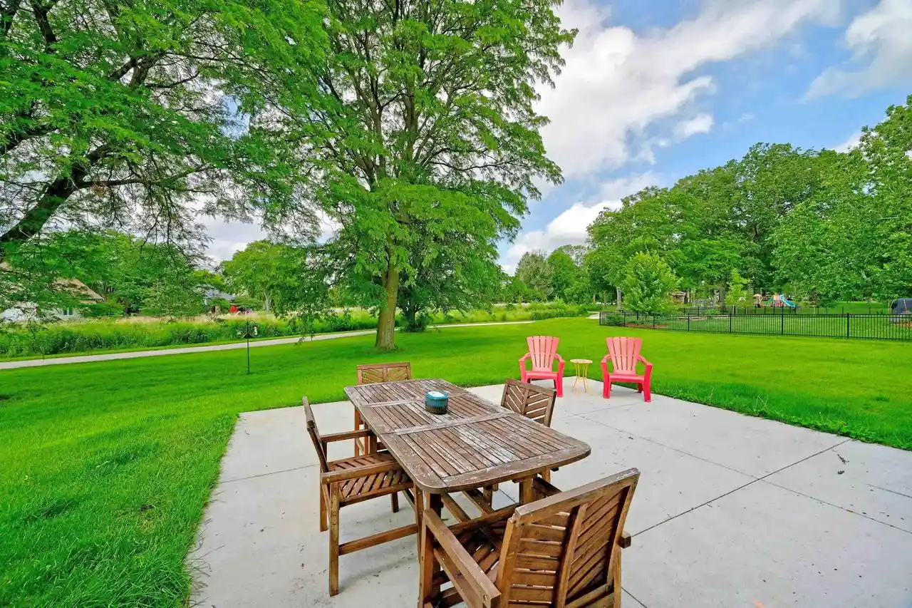 2nd image of 507 S Dewey Avenue Avenue, Jefferson, WI 53549 | MLS# 2027041