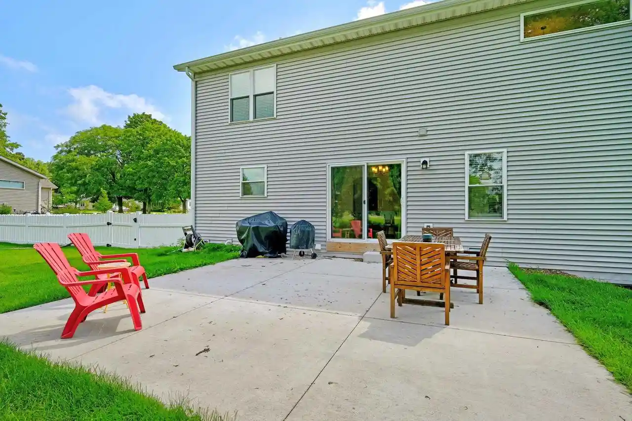 5th image of 507 S Dewey Avenue Avenue, Jefferson, WI 53549 | MLS# 2027041