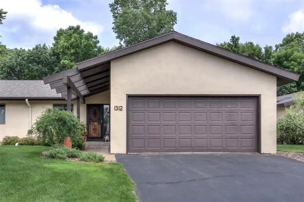1st image of 1312 Knollwood Trail Trail, Altoona, WI 54720 | MLS# 1602773