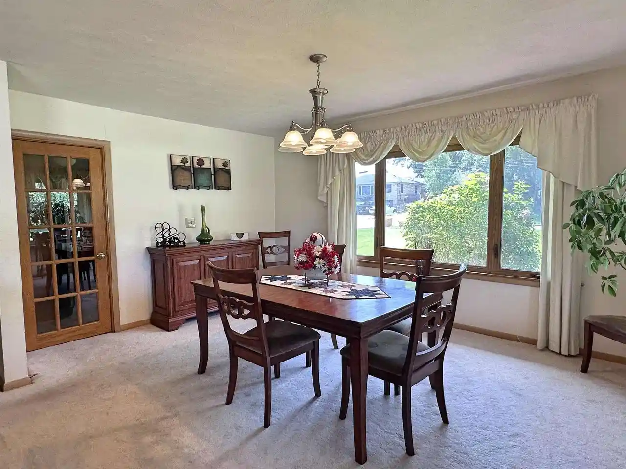 Photo 3 of Single family home for sale at 1331 S Crosby Avenue Avenue, Janesville, WI 53546 | MLS# 2027042 | Listing updated on 2026-09-16