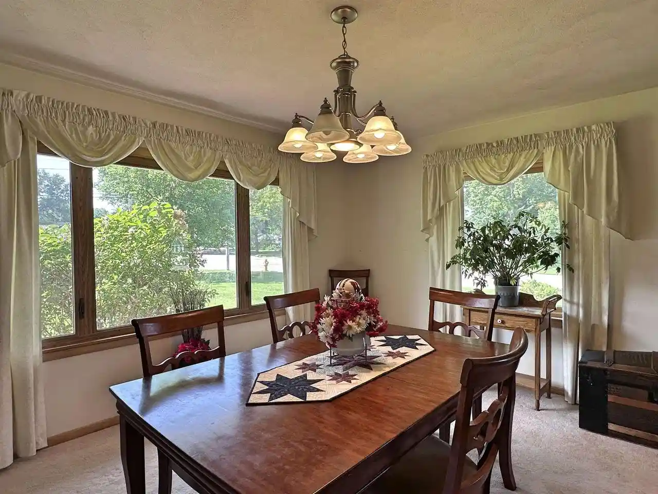 Photo 3 of Single family home for sale at 1331 S Crosby Avenue Avenue, Janesville, WI 53546 | MLS# 2027042 | Listing updated on 2026-09-16