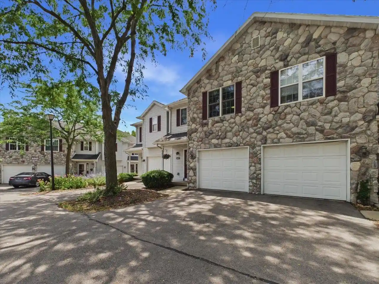 2nd image of 6143 Dell Dr Dr, Madison, WI 53718