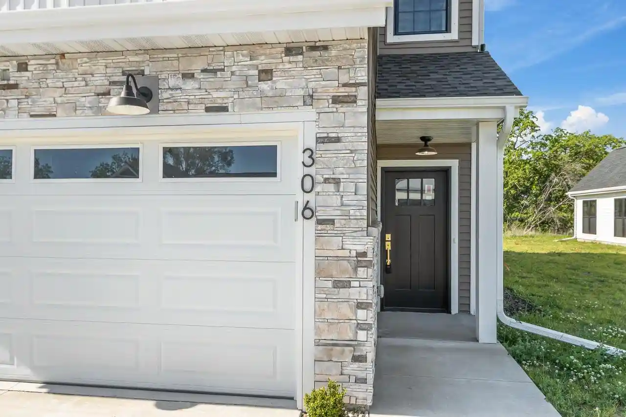 Homes for sale in Pardeeville, WI | 306 Willow Street Street #306, Pardeeville, WI 53954 | MLS# 2027065
