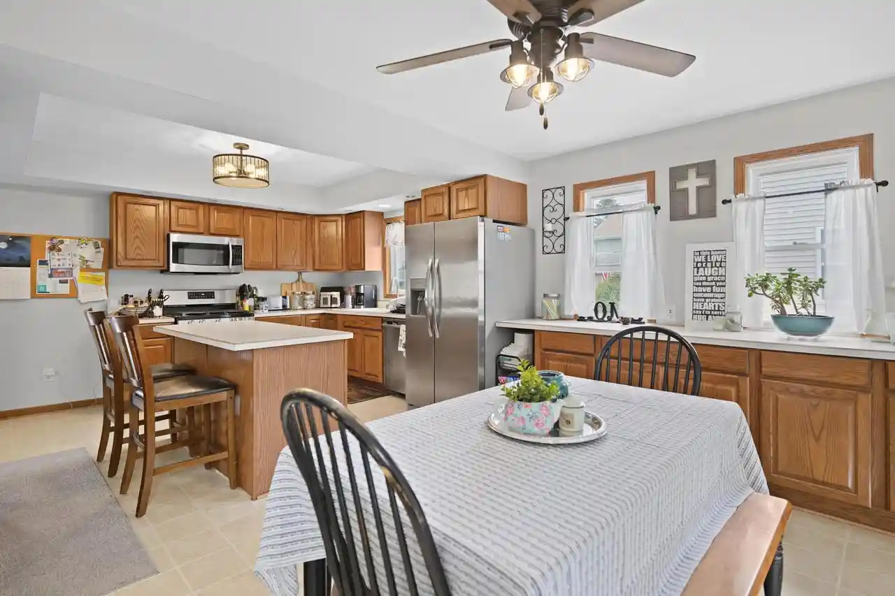 5th image of 6318 51St Avenue Avenue, Kenosha, WI 53142 | MLS# 1969689