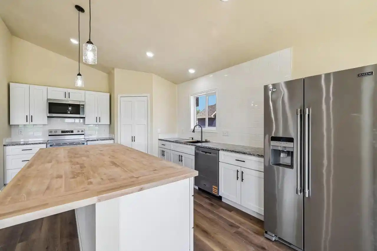 42nd image of 997 Bell Circle Circle, Arlington, WI 53911 | MLS# 2027078