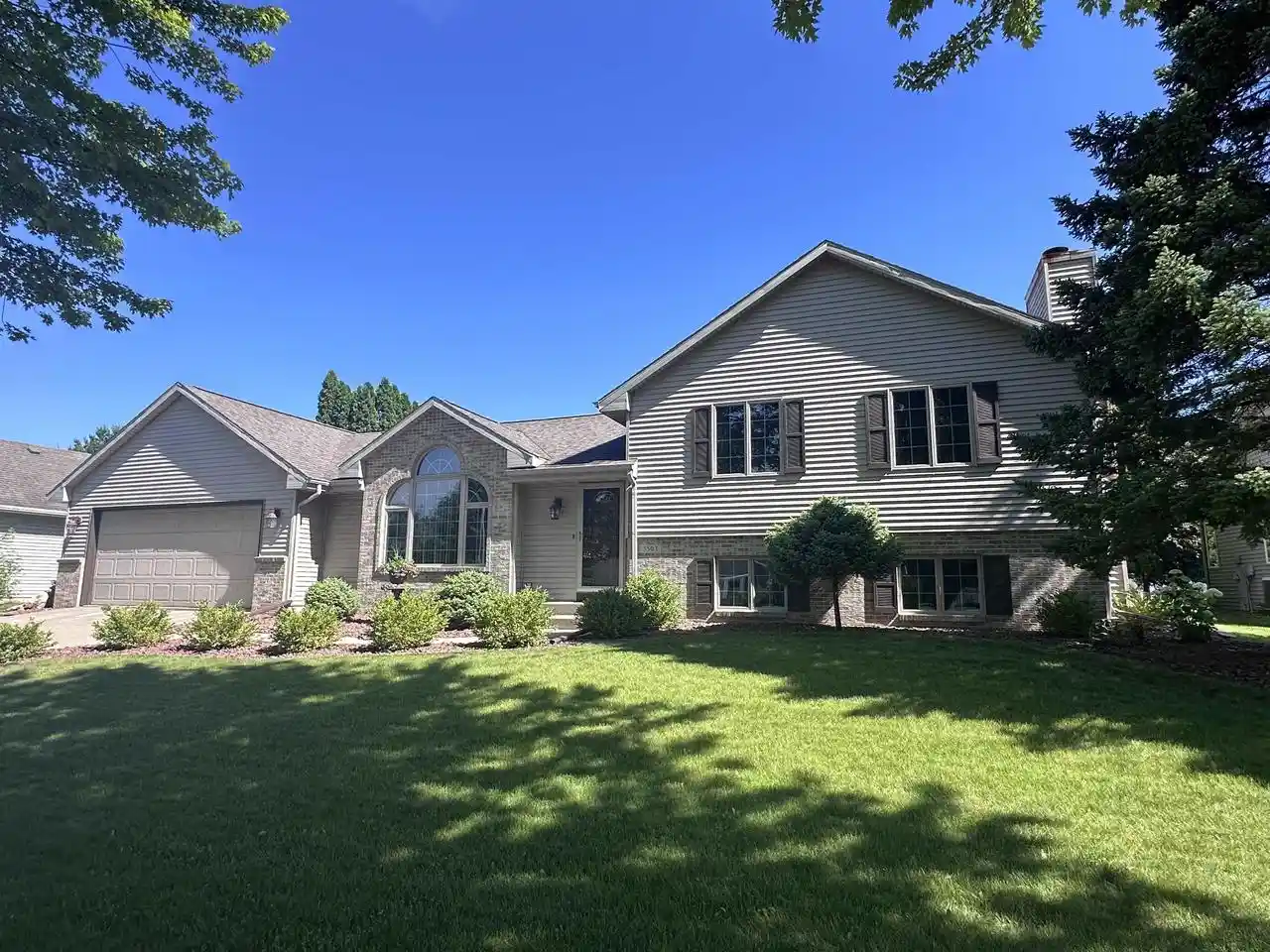 1st image of 3503 Candlewood Dr Dr, Janesville, WI 53546 | MLS# 2027083