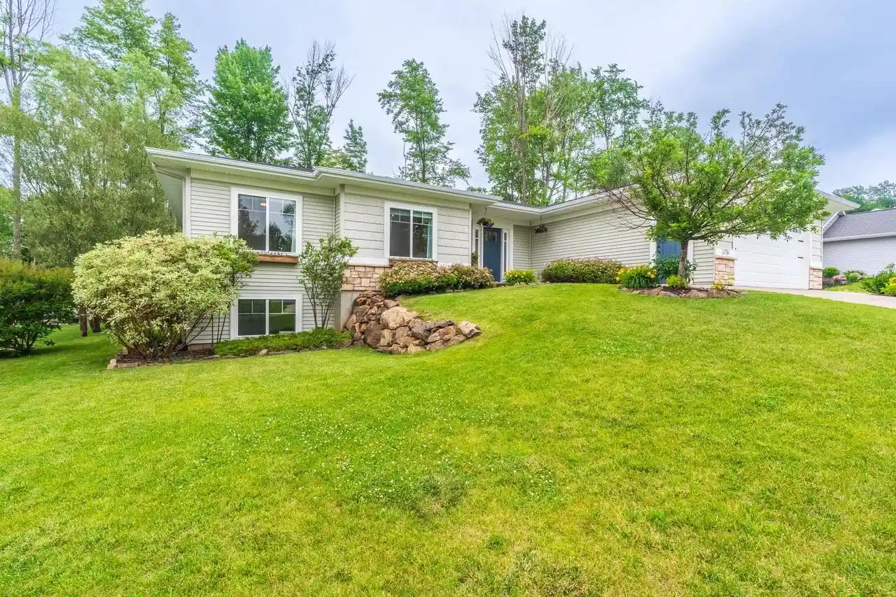 1st image of 6716 Sarissa Dr Dr, Wausau, WI 54401 | MLS# 22603026