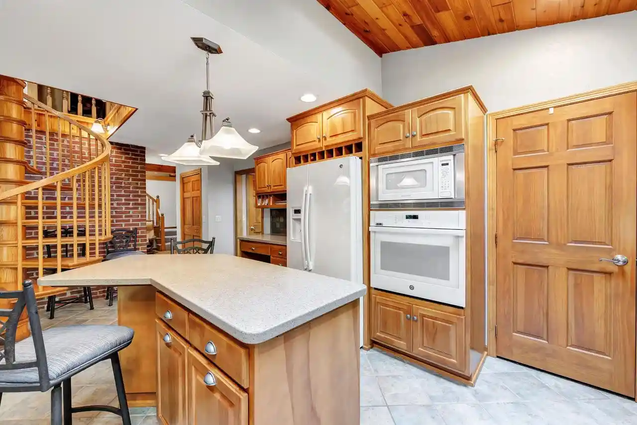 Homes for sale in New London, WI | N2146 Fox Ridge Lane Lane, New London, WI 54961 | MLS# 50328399