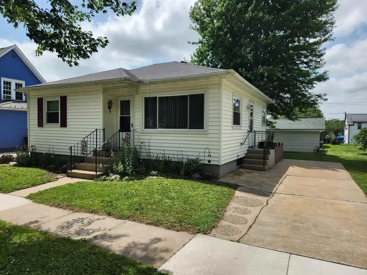 Homes for sale in Richland Center, WI | 1140 Park Street Street, Richland Center, WI 53581 | MLS# 2027098