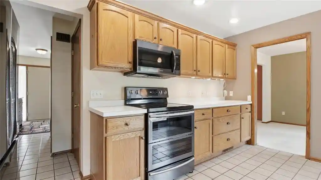 3rd image of 212 Country Club Lane Lane, Altoona, WI 54720 | MLS# 1602805