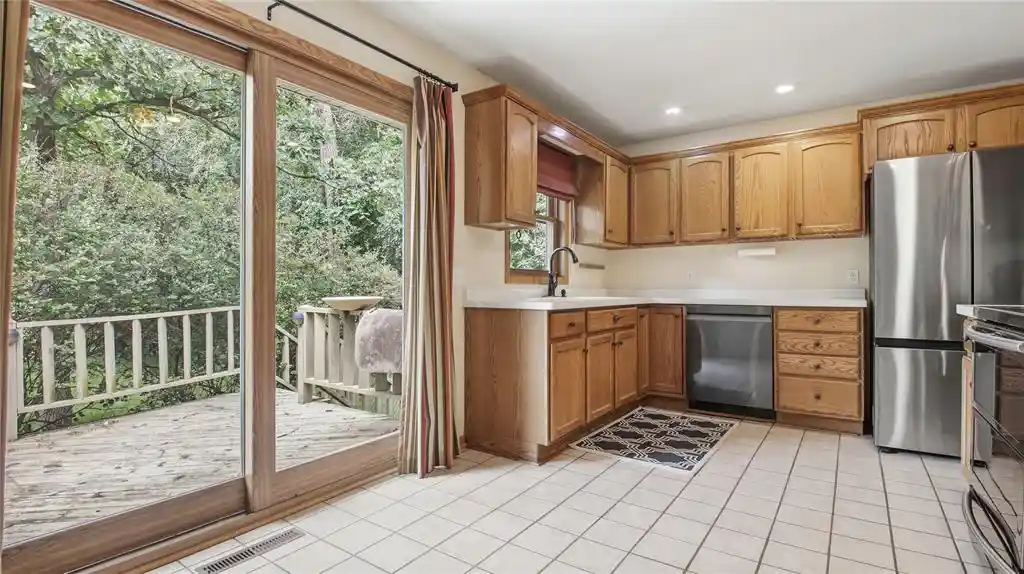 34th image of 212 Country Club Lane Lane, Altoona, WI 54720 | MLS# 1602805