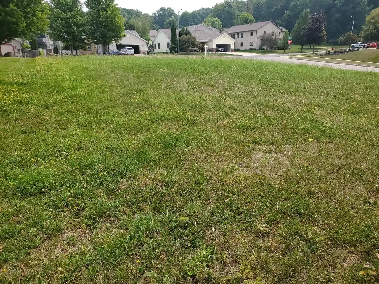 3rd image of 447 Northview Trail Trail, Hartford, WI 53027 | MLS# 1969759