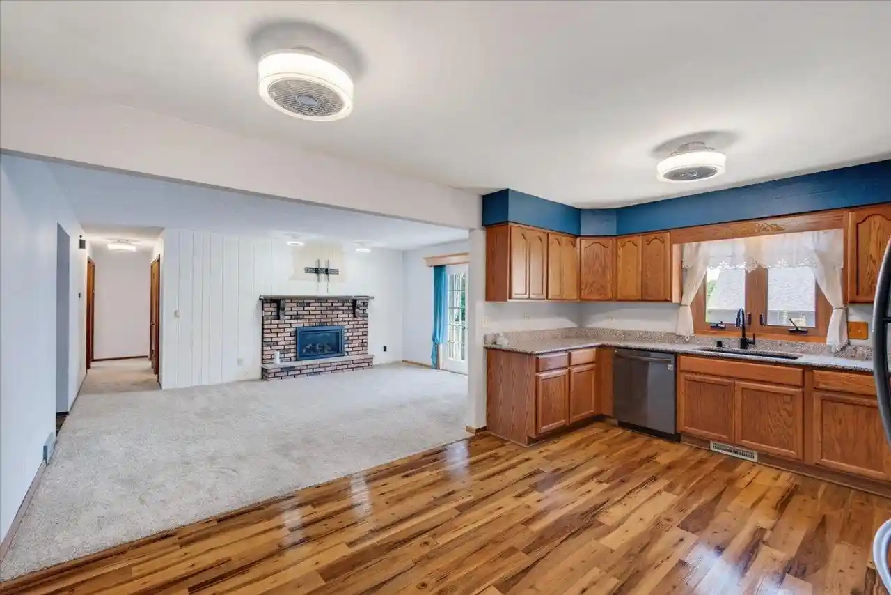 3rd image of 901 Eisenhower Road Road, Stoughton, WI 53589 | MLS# 2027107