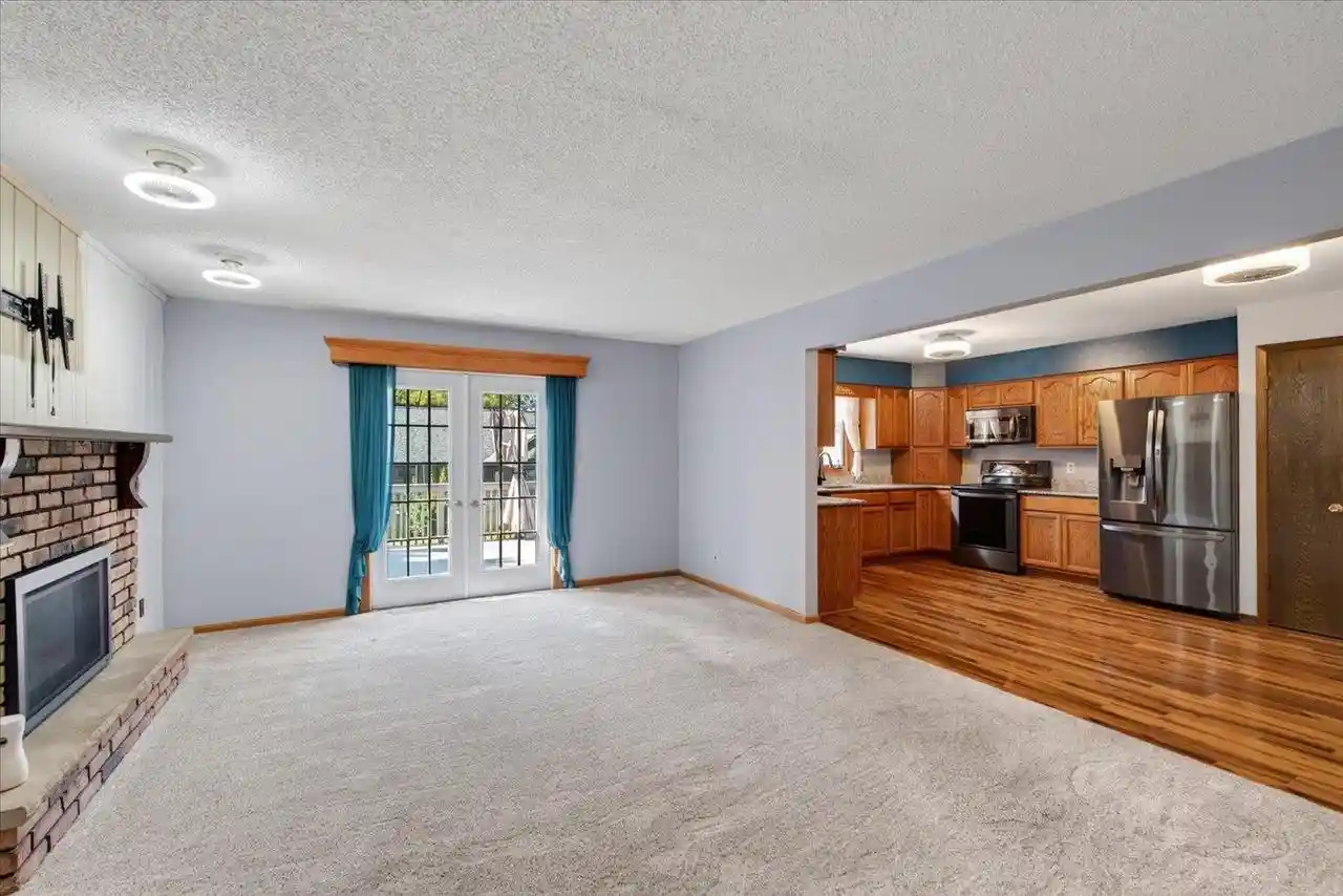5th image of 901 Eisenhower Road Road, Stoughton, WI 53589 | MLS# 2027107