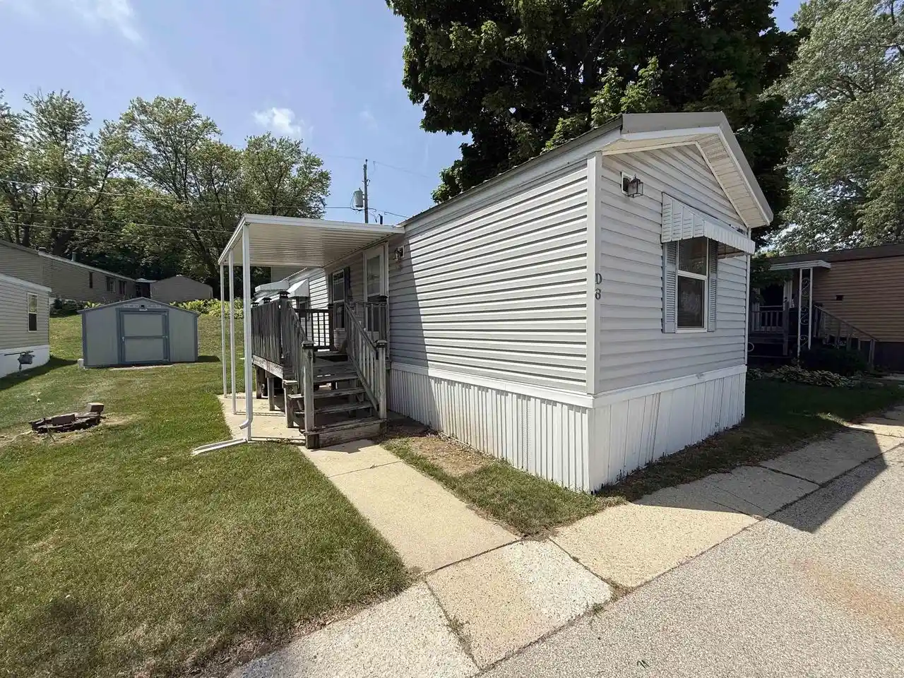 Homes for sale in Germantown, WI | W211n11863 Hilltop Dr Dr #D6, Germantown, WI 53022 | MLS# 2027111