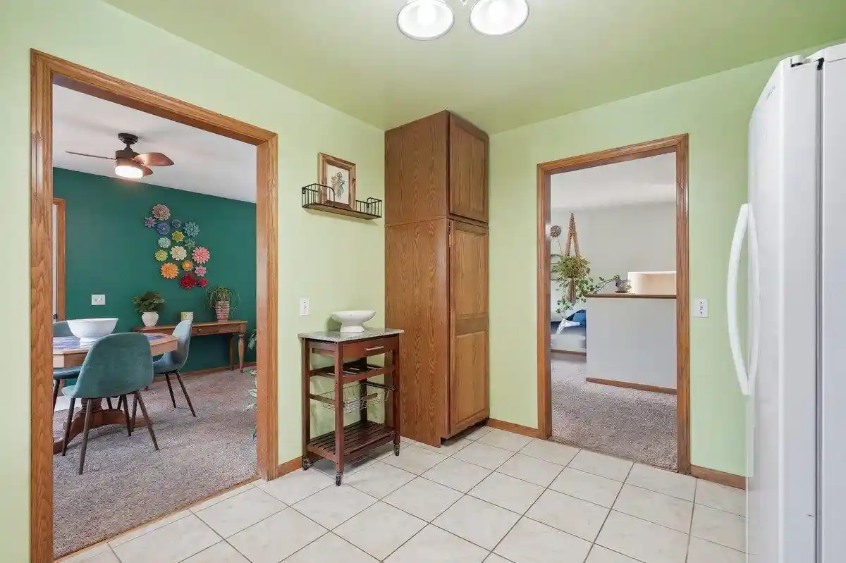 5th image of 3137 Clove Dr Dr, Madison, WI 53704 | MLS# 2027115