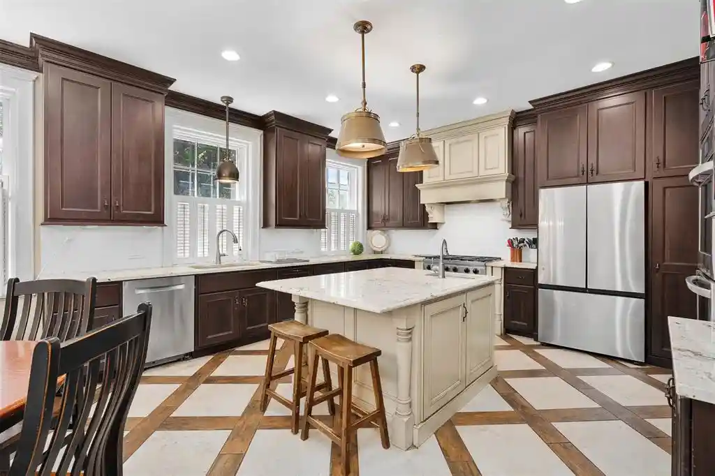 4th image of 1328 Wilson Street Street, Eau Claire, WI 54701 | MLS# 1602780