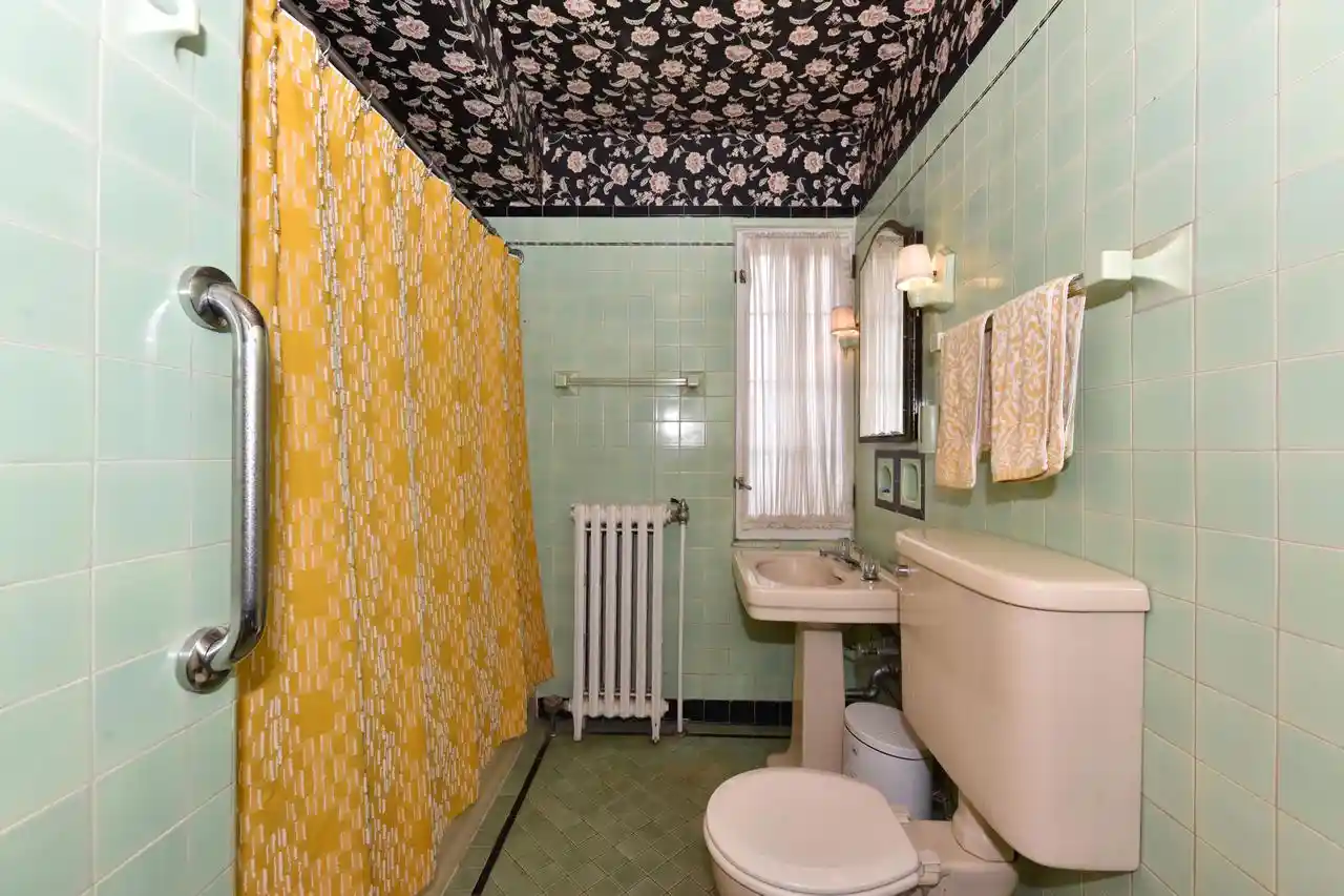 Photo 3 of Sale Pending at 8525 Ravenswood Circle Circle, Milwaukee, WI 53226 | MLS# 1969792 | Listing updated on 2026-08-26