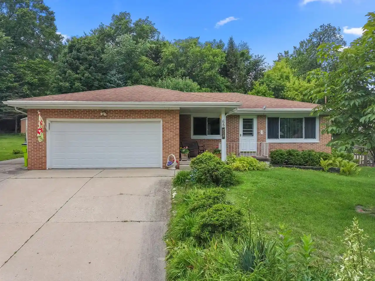 Homes for sale in Williams Bay, WI | 68 Oakwood Street Street, Williams Bay, WI 53191 | MLS# 1969799