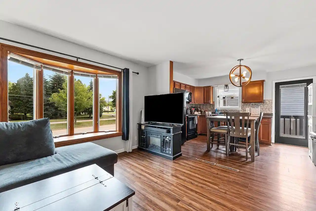 2nd image of 707 N Sawyer Street Street, Oshkosh, WI 54902 | MLS# 50328426